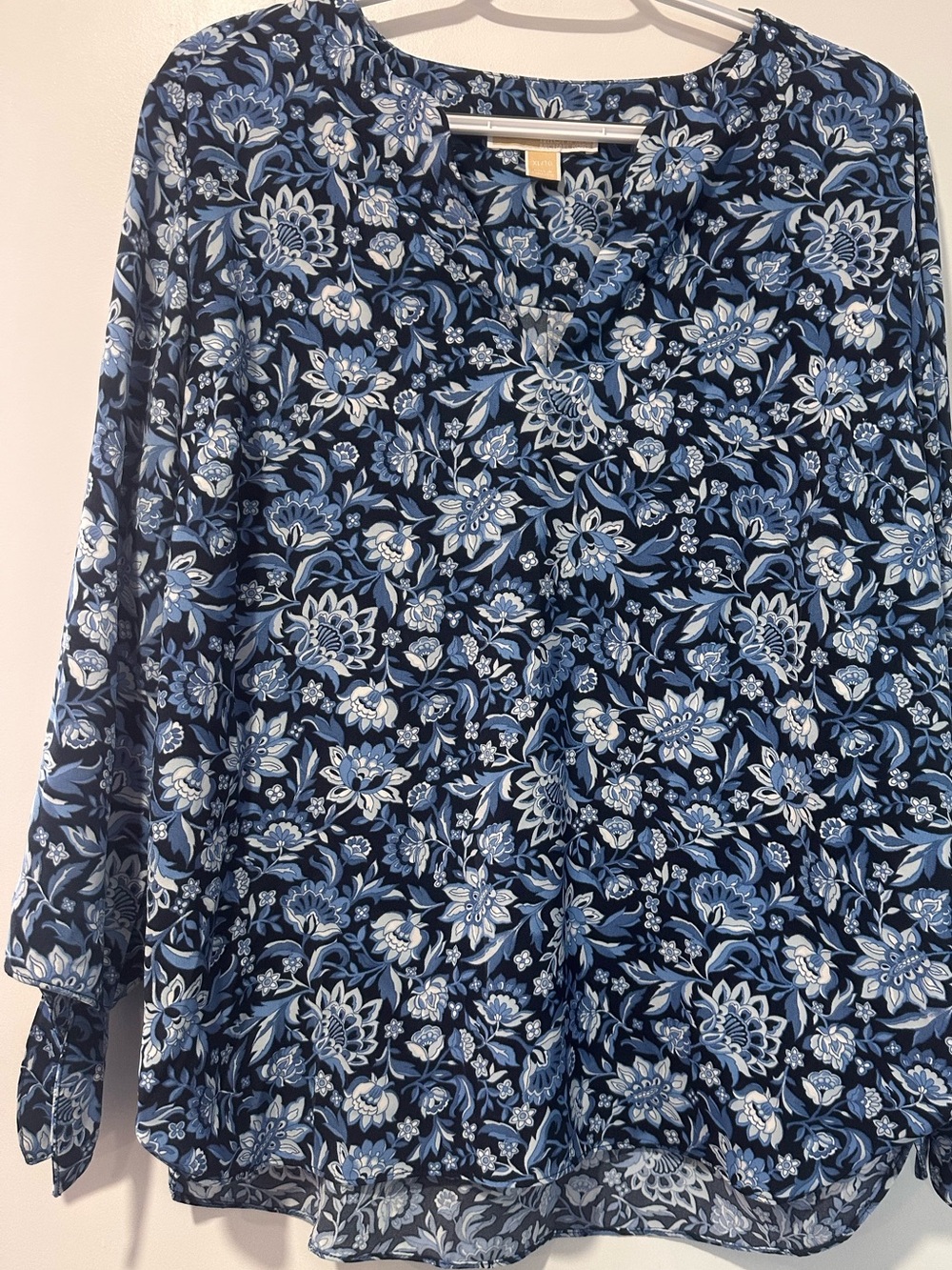 Michael Kors Blue Floral 3/4 Tie Sleeve Blouse XL - Picture 4 of 5